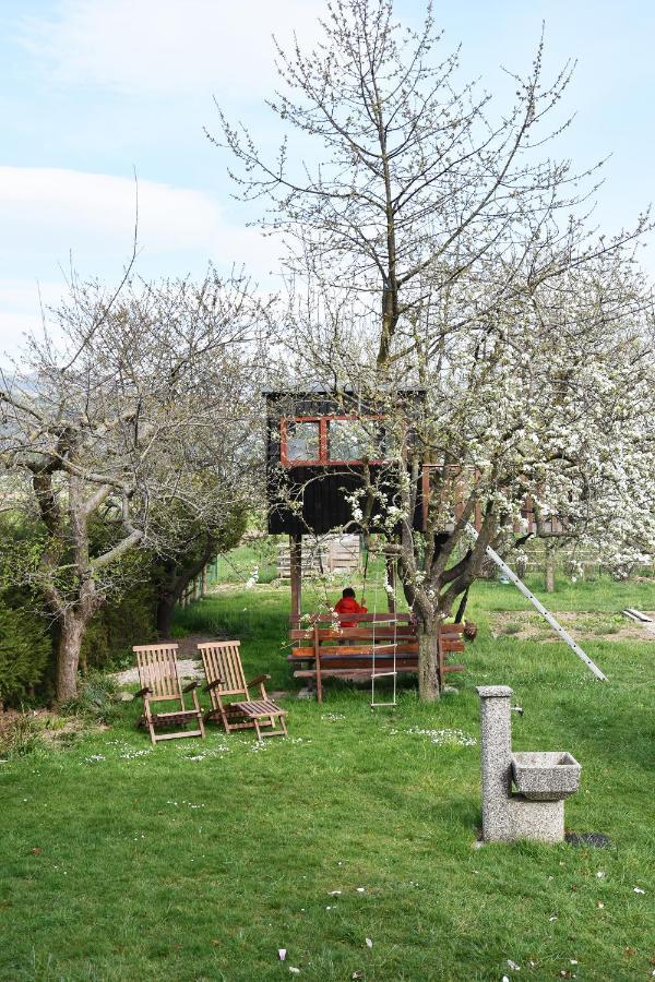 Lesnavesna Designer Apartment With A Garden Visoko  Exterior foto
